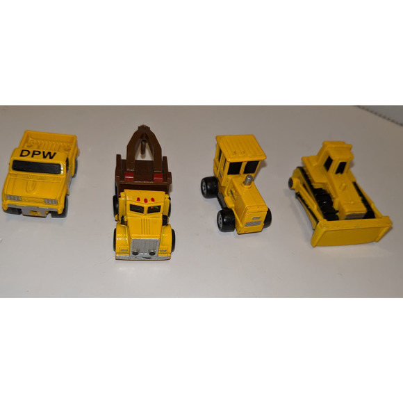 Lot 4 Vintage Galoob Micro Machines Construction Trucks Yellow Black - Picture 1 of 9